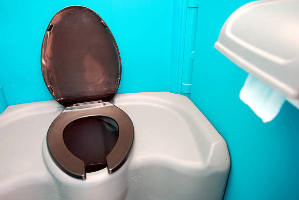 Best Portable toilet rental cost  in Lower Grand Lagoon, FL