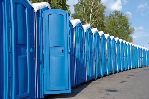 Portable Toilet Options We Offer in Lower Grand Lagoon, FL